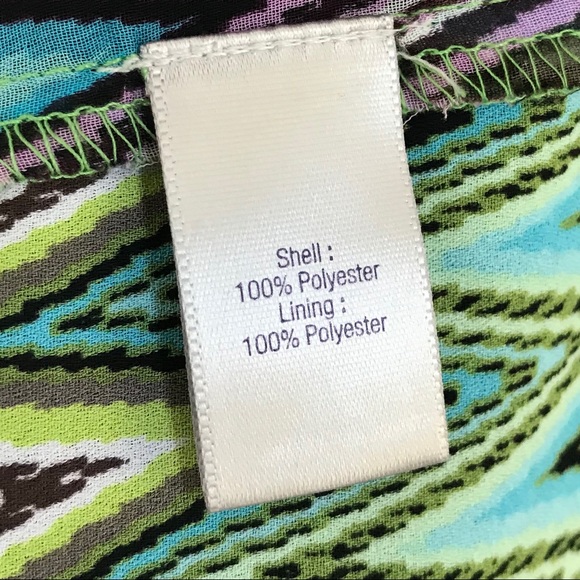 Jennifer Lopez Sleeveless Top - Picture 7 of 7